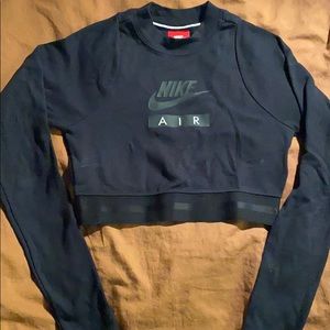 NIKE LONG SLEEVE CROP TOP
